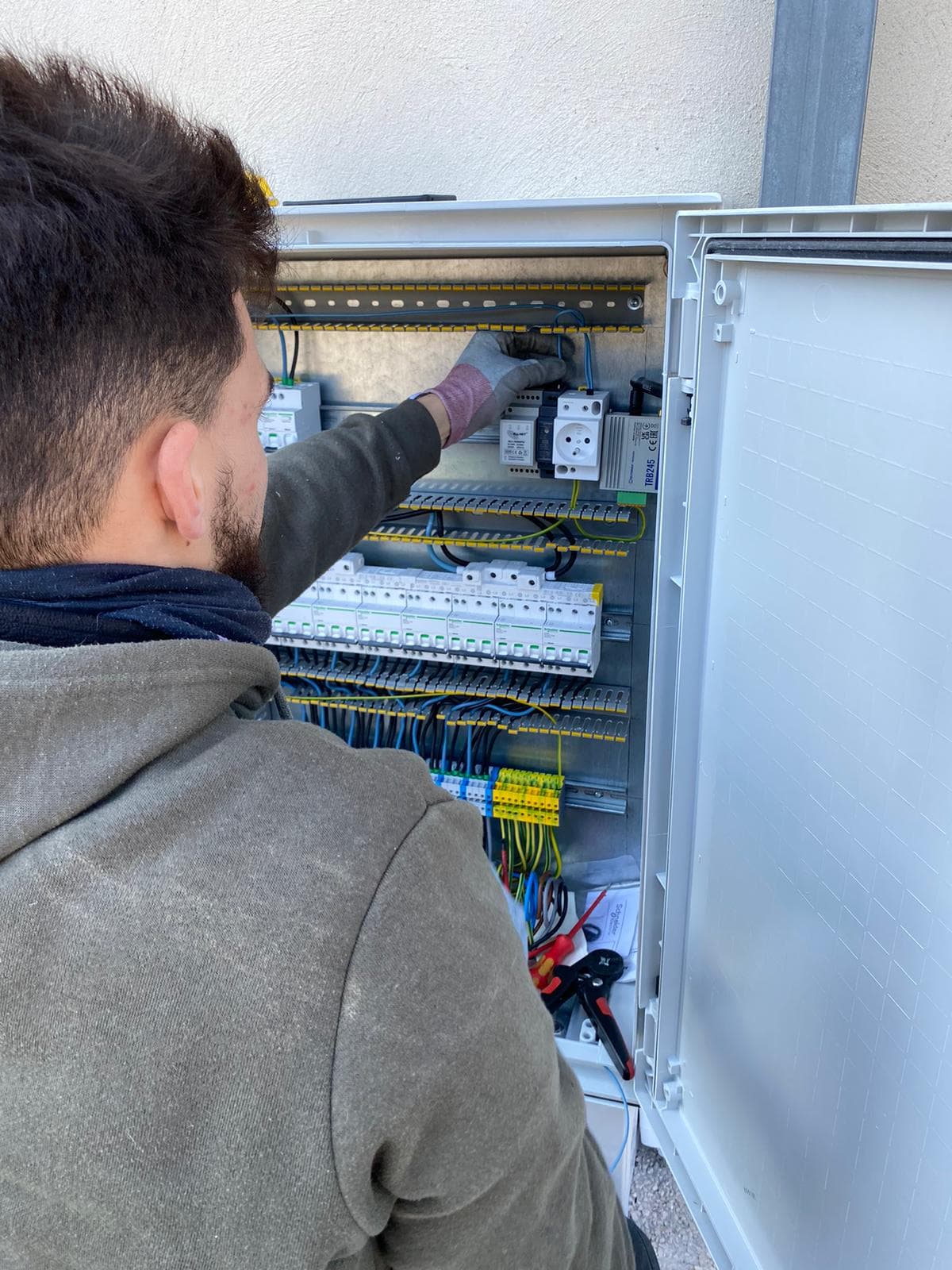 Lancement activité Électricité Générale